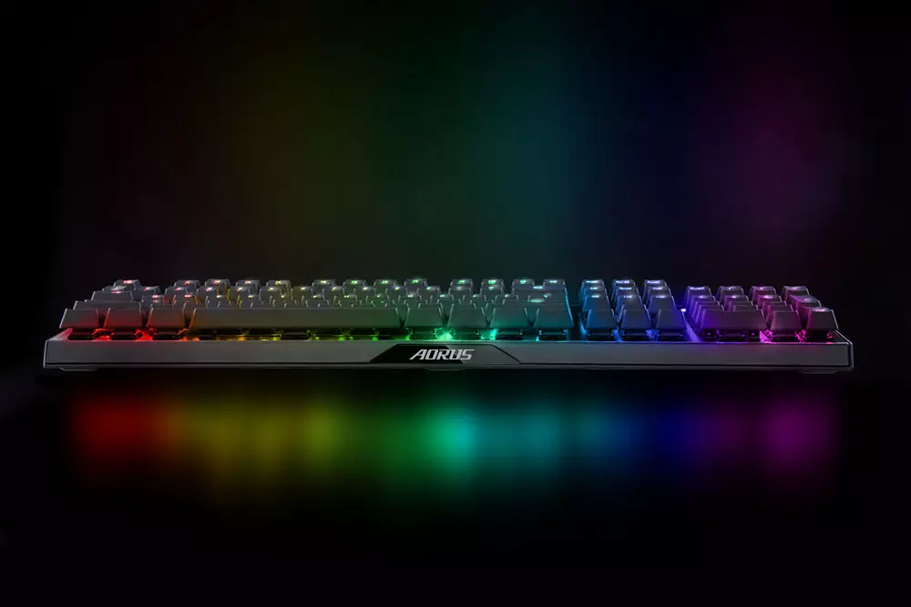 Gigabyte AORUS K9 RGB Optical Mechanical Gaming Keyboard - 1