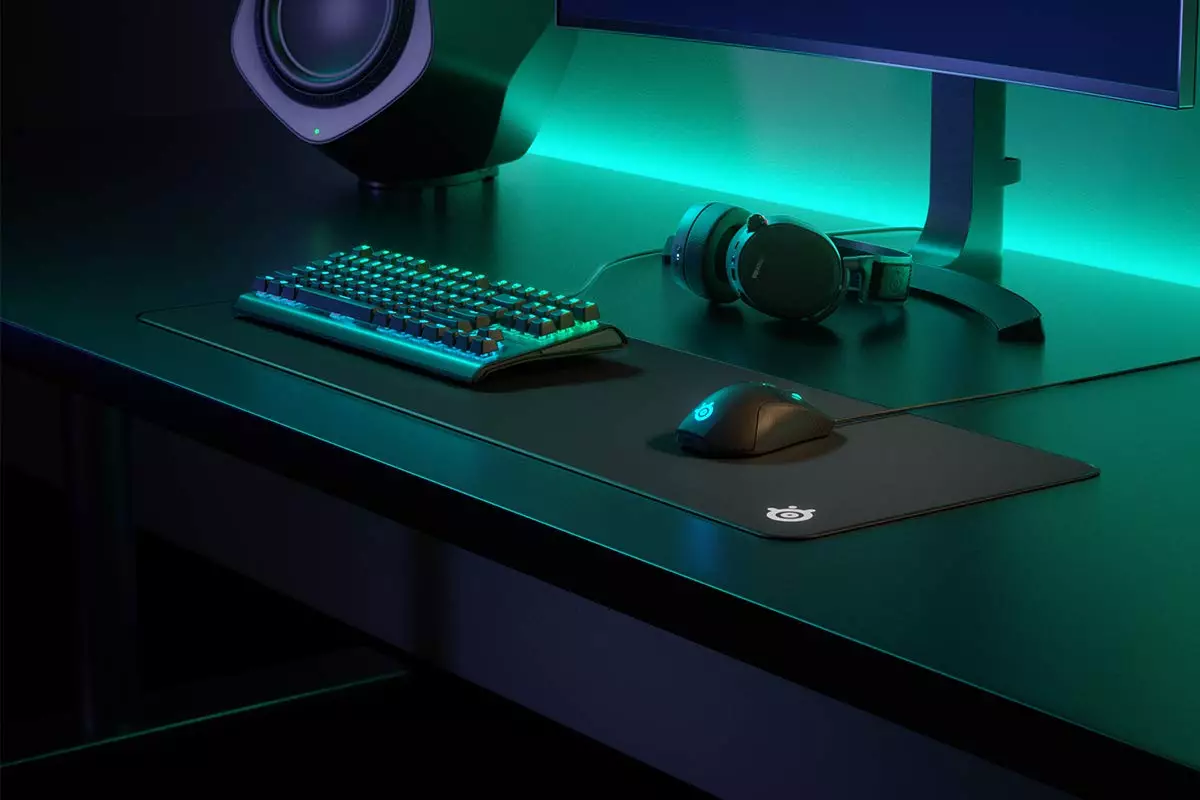 SteelSeries QcK Edge XL Cloth Gaming Mouse Pad - 63824 - 2